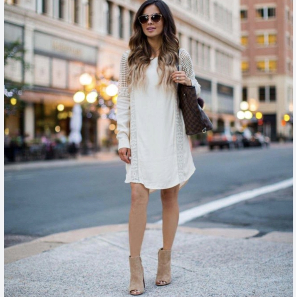 Astr The Label Crocheted trim Long Sleeve Dress, cream. Women’s size M